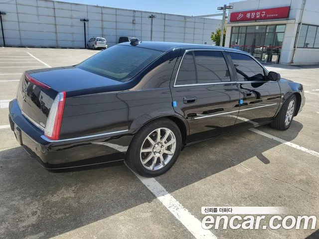 Cadillac DTS — интерьер