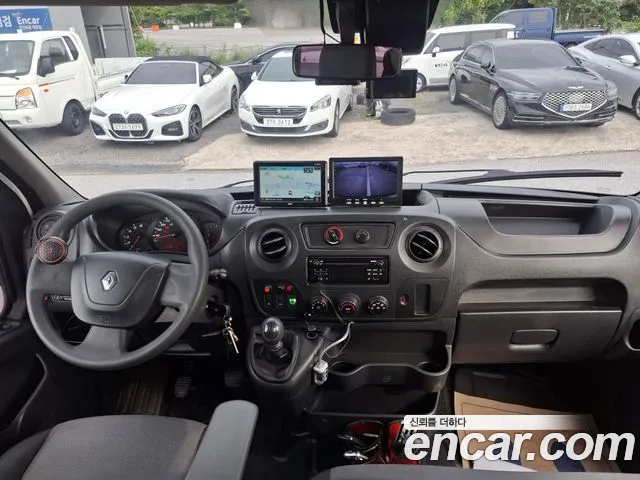 Renault Korea Master — интерьер