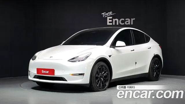 Tesla Model Y — экстерьер