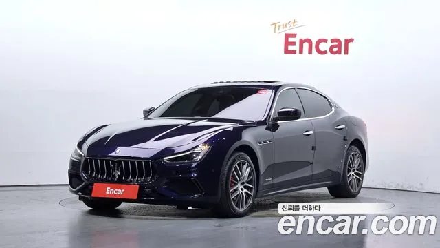 Maserati Ghibli — экстерьер