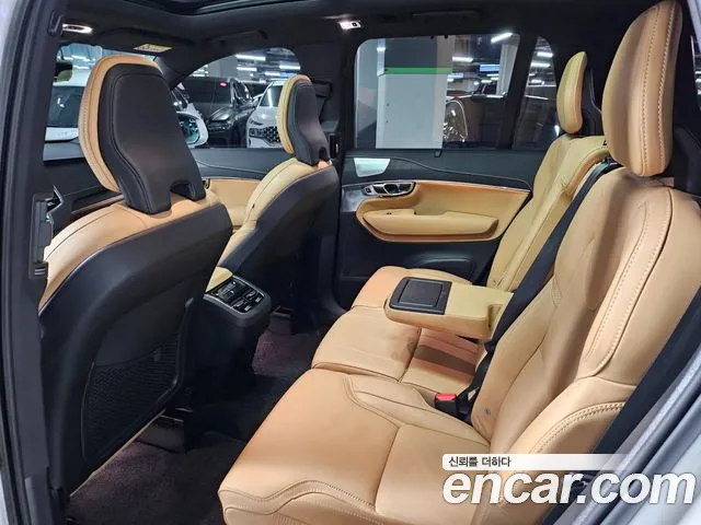 Volvo XC90 — интерьер