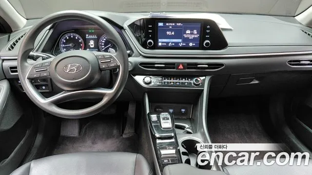 Hyundai Sonata — интерьер