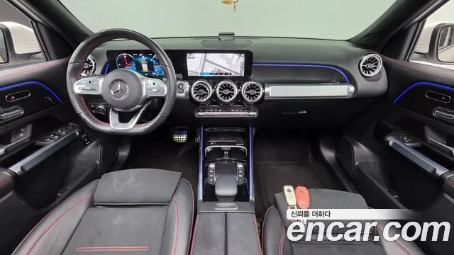 Mercedes-Benz GLB-класс — интерьер