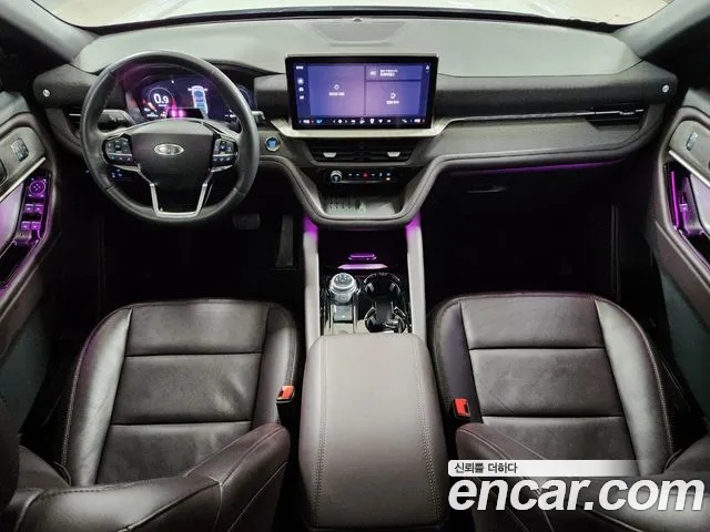 Ford Explorer — интерьер