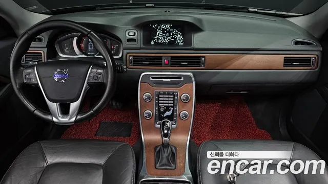 Volvo XC70 — интерьер