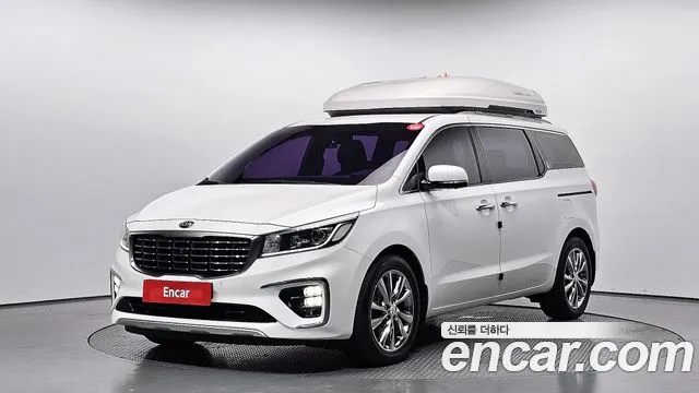 Kia Carnival — экстерьер