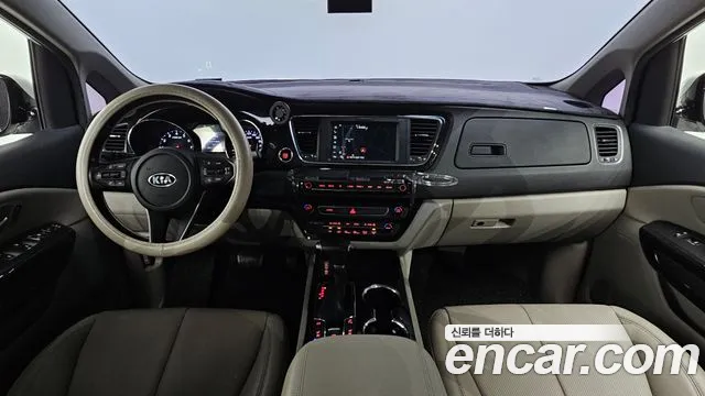 Kia Carnival — интерьер