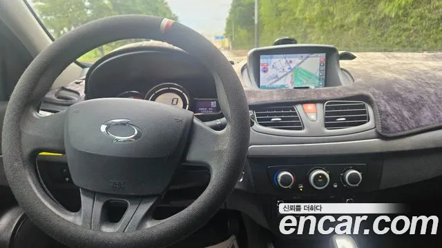 Renault Korea SM3 — интерьер