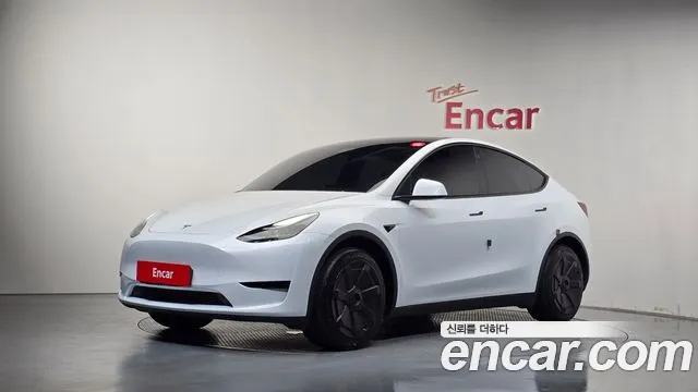 Tesla Model Y — экстерьер