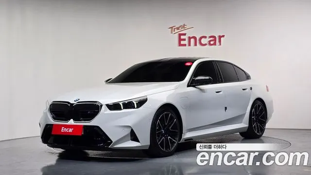 BMW M5 — экстерьер