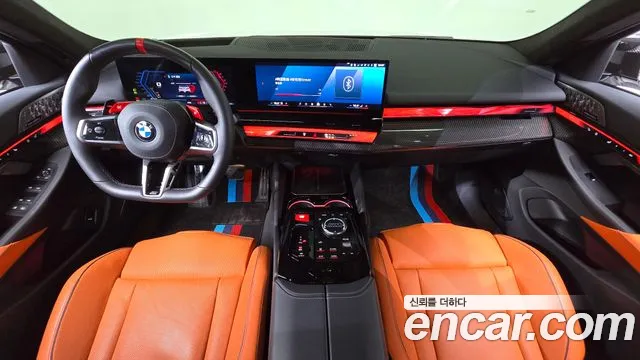BMW M5 — интерьер