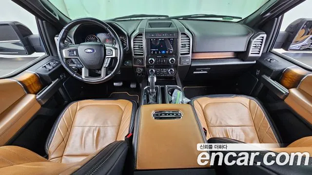 Ford F-150 — интерьер