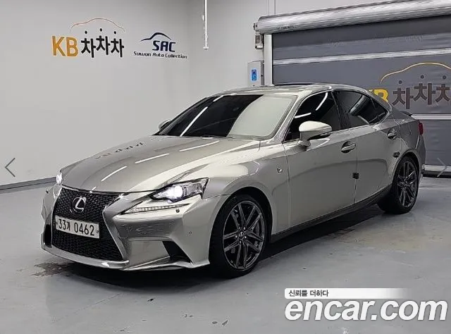 Lexus IS — экстерьер