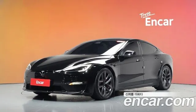 Tesla Model S — экстерьер
