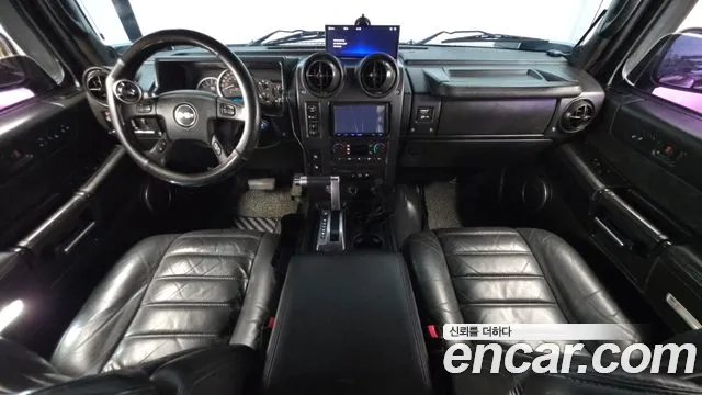 Hummer H2 — интерьер