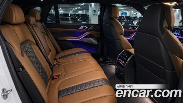 BMW X5M — интерьер