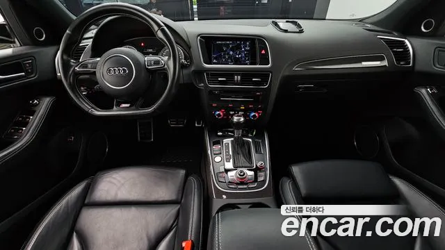 Audi SQ5 — интерьер