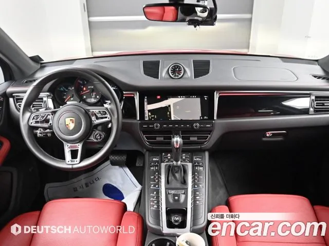 Porsche Macan — интерьер