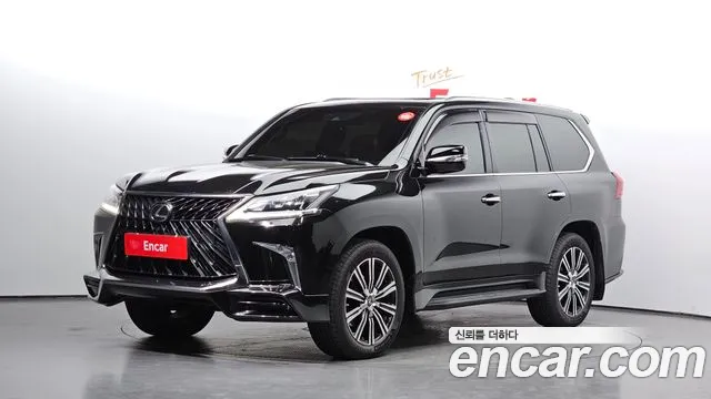 Lexus LX — экстерьер