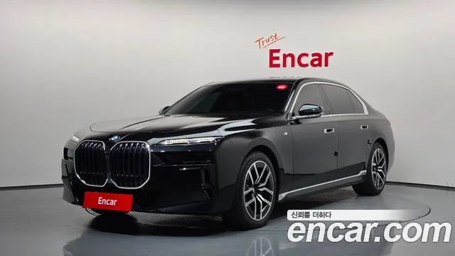 BMW 7 серия — экстерьер