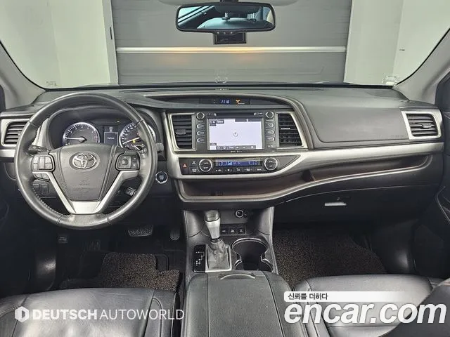 Toyota Highlander — интерьер