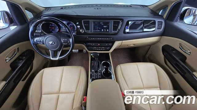 Kia Carnival — интерьер