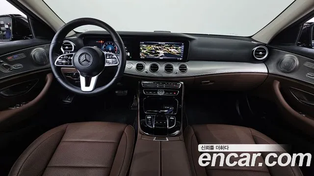 Mercedes-Benz E-класс — интерьер