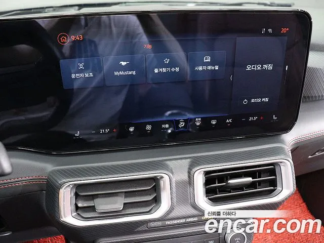 Ford Mustang — интерьер