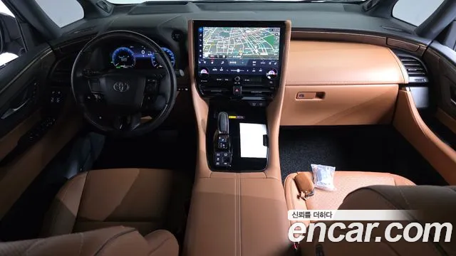 Toyota Alphard — интерьер
