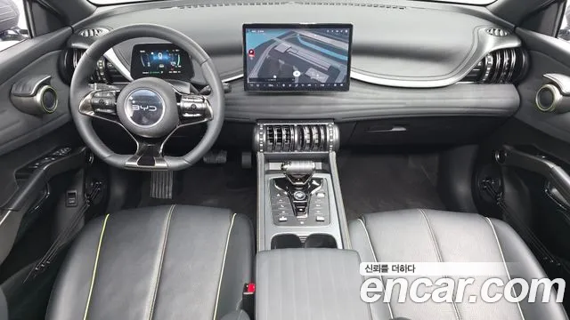 BYD Atto 3 — интерьер