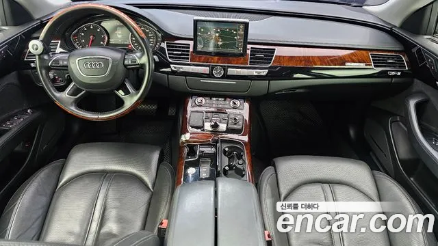 Audi A8 — интерьер