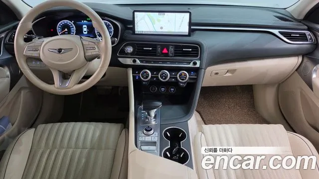Genesis G70 — интерьер