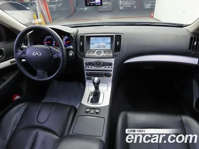 Infiniti G — интерьер