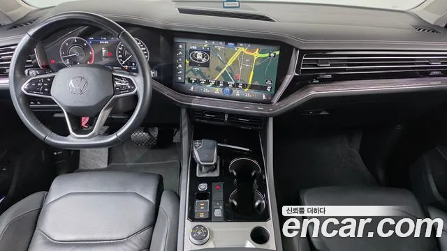 Volkswagen Touareg — интерьер