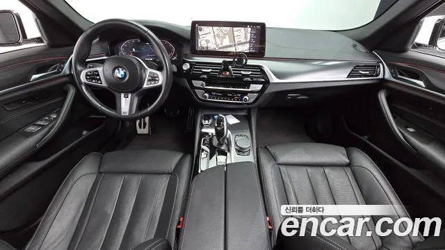 BMW 5 серия — интерьер
