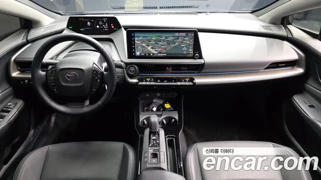 Toyota Prius — интерьер