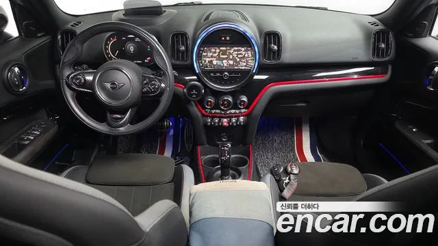 MINI Countryman — интерьер