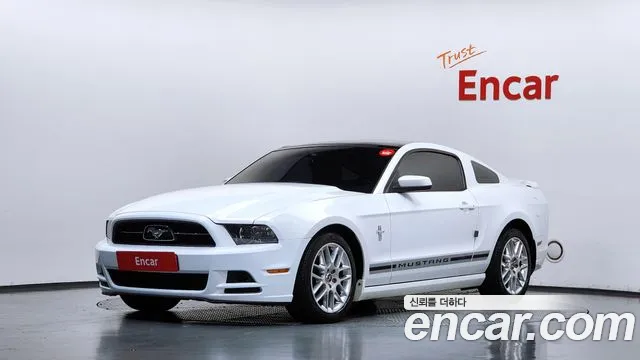 Ford Mustang — экстерьер