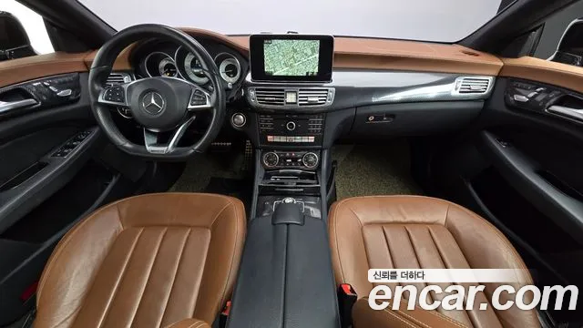 Mercedes-Benz CLS-класс — интерьер