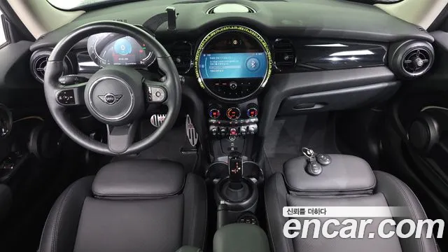 MINI Cooper — интерьер