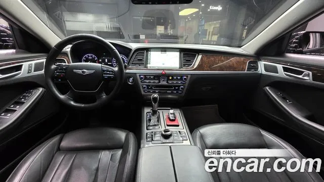 Hyundai Genesis — интерьер