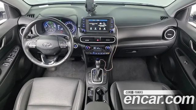 Hyundai Kona — интерьер