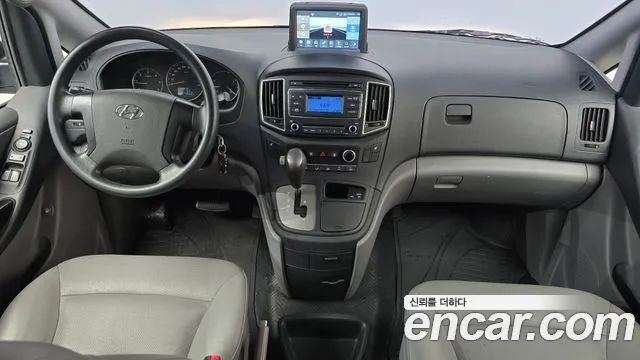 Hyundai Starex — интерьер