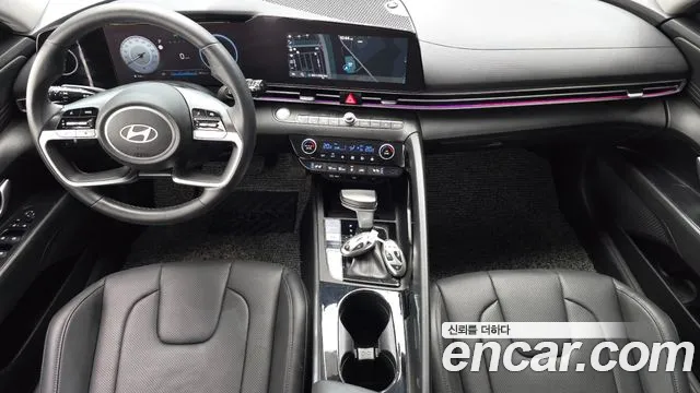 Hyundai Elantra — интерьер
