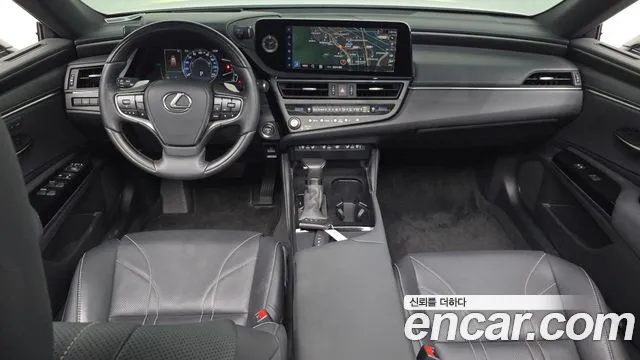 Lexus ES — интерьер