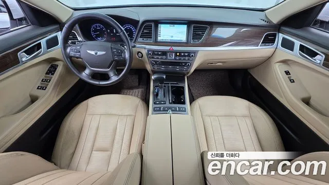 Hyundai Genesis — интерьер