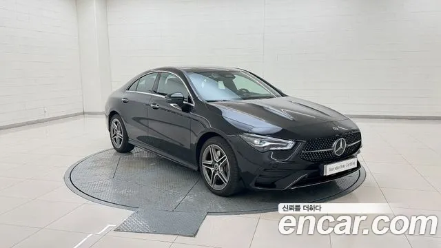 Mercedes-Benz CLA-класс — интерьер