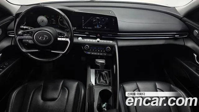Hyundai Elantra — интерьер