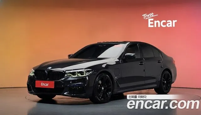 BMW 5 серия — экстерьер
