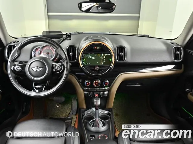 MINI Countryman — интерьер